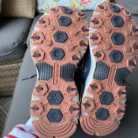 new balance trail running shoes - Picture 3 of 6